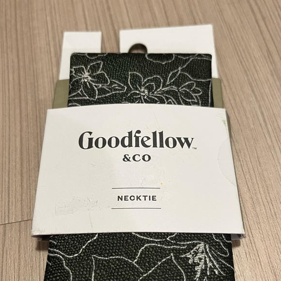 Target Goodfellow & co Necktie - Picture 1 of 5